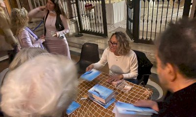 La campionessa mondiale di apnea Mariafelicia Carraturo presenta a Cuneo il suo ultimo libro