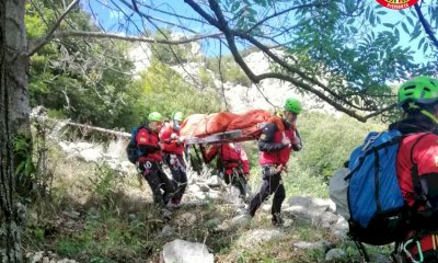 Si fa male mentre cerca funghi a Valloriate, recuperata dal Soccorso Alpino