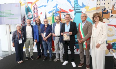 Bosia e il Premio Ancalau dedicano un grande murale a Carlo Petrini