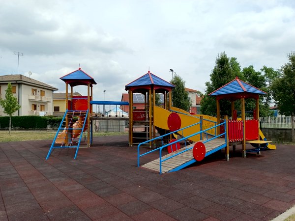 Il parco giochi di Madonna dell'Olmo