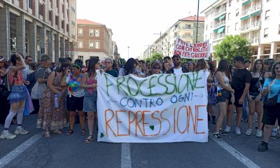 Il fiume colorato del Pride tra le vie di Cuneo: "Non una vetrina, ma un atto politico"