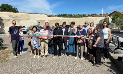 Alba: inaugurata la rinnovata area esterna dei locali comunali di via Generale Govone