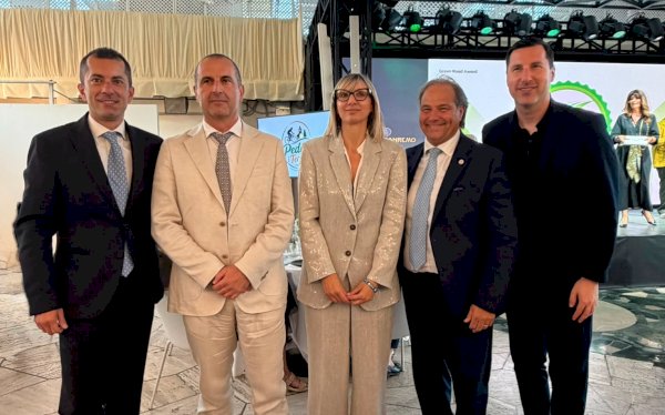 L&rsquo;assessore Gabusi con gli altri assessori regionali presenti