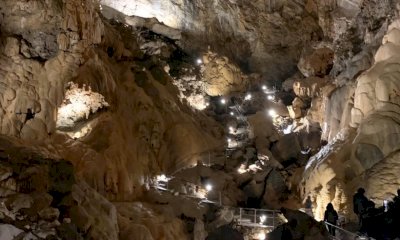 Le grotte di Bossea diventano cardioprotette: acquistato un defibrillatore salvavita