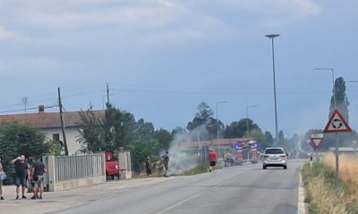 Incendio in un campo a San Chiaffredo