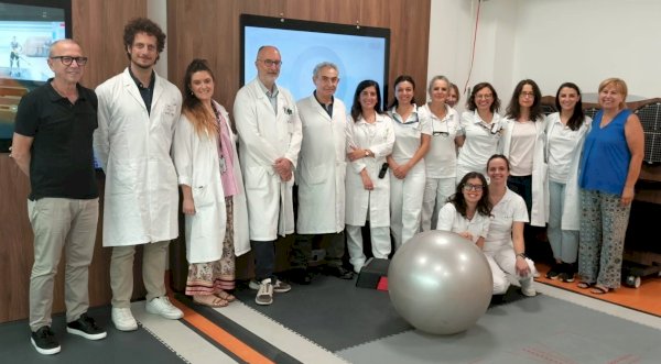 Dottor De Roberto con il team
