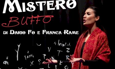 All'Arena d'Estate del Teatro Sociale di Alba arriva "Mistero Buffo" con Elisa Pistis