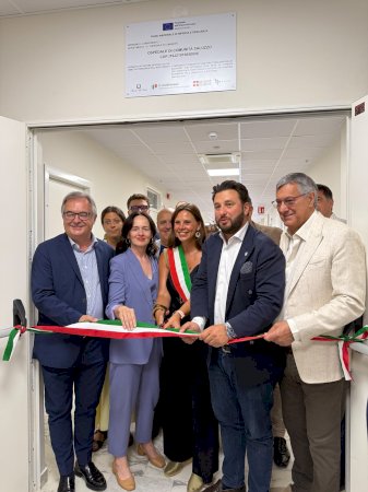 Il taglio del nastro a Saluzzo