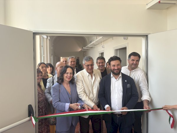 Il taglio del nastro a Savigliano