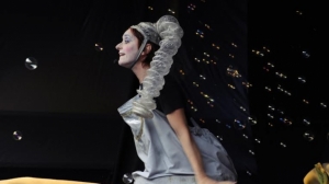 Savigliano: lo spettacolo teatrale per bambini 'L'albero delle bolle'