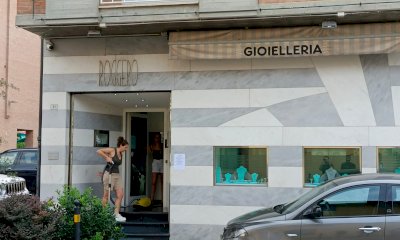 Riapre la gioielleria Roggero, nessuno parla: &ldquo;Rispettate il nostro dolore&rdquo;