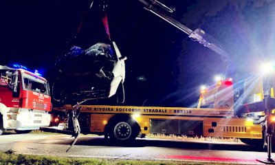 Tragedia a Fossano, 25enne muore in auto: di fianco a lui la compagna incinta