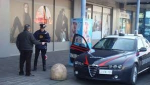 Romeno ruba in un supermercato: arrestato