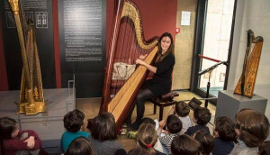 Il museo dell'arpa di Piasco apre a 'Disegniamo l'Arte'