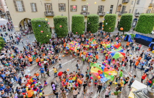 Grande successo a Cuneo per 'Famiglia Sei Granda'