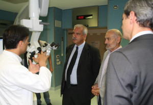 Un nuovo microscopio operatorio per il reparto di neurochirurgia del Santa Croce