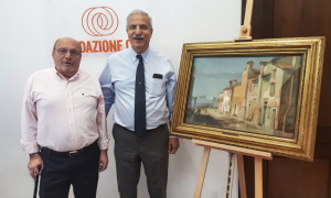 Il sindaco di Elva ha donato un'opera alla Fondazione Crc
