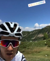 Ciclismo: il Team Sky ancora in allenamento sul colle della Lombarda