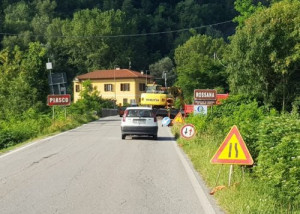Lavori in corso sul ponte sul Varaita fra Rossana e Piasco