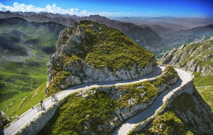 Via del Sale e e-bike 'trainano' l'estate del turismo cuneese