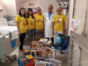 L’Estate Ragazzi di Bra dona giochi al reparto di pediatria dell’Asl Cn2