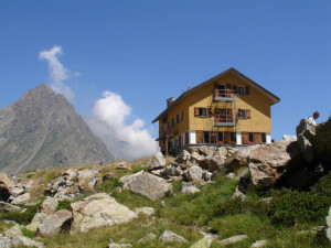 Il rifugio Genova compie 120 anni e festeggia domenica 9 settembre