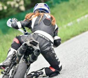 Motociclismo: Francesca Cagna a Busca vince gara e titolo della Mobster Series FMI