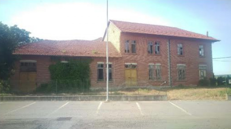 Il Comune di Cherasco ha acquistato il vecchio asilo di Veglia: sarà il magazzino dell'Oltrestura
