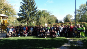 Un centinaio di ragazzi delle scuole cuneesi a 'Puliamo il Parco'