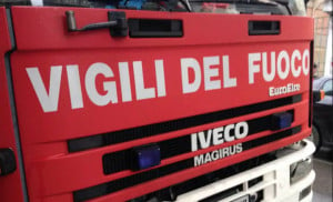 Incendio di vaste proporzioni in un fienile in borgata Chiabrera di San Damiano Macra