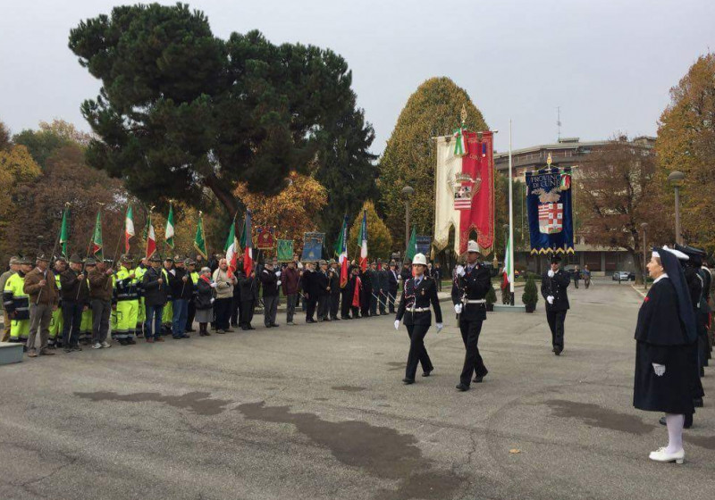 Il gonfalone della Provincia alle cerimonie del 2 e 4 novembre a Cuneo