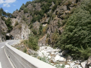 Frana tra Breil e Fontan, chiusa la Rd 6204 della valle Roya