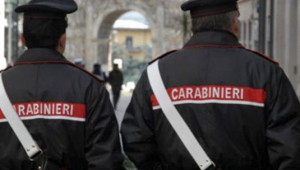 Maltratta la compagna incinta e poi aggredisce i Carabinieri: arrestato
