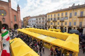 'Boom' di presenze al 'Campagna Amica Day' di Coldiretti ad Alba