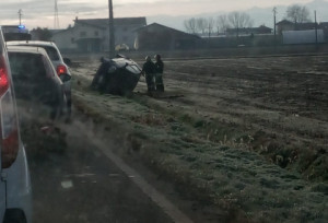 Incidente a Savigliano: una persona bloccata tra le lamiere