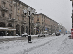 Neve in arrivo, a Cuneo chiudono solo le scuole superiori