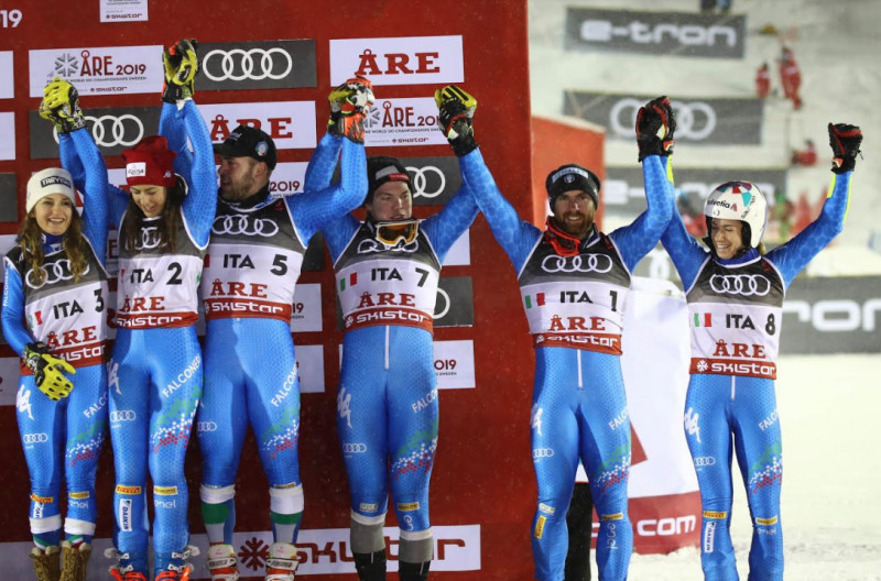 Sci Alpino: bronzo nel Team Event per l'Italia, in squadra anche Marta Bassino