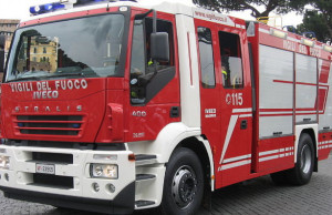 Scontro auto-furgone a Boves, lievemente feriti madre e figlio