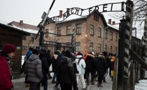 'Promemoria Auschwitz': gli studenti albesi raccontano la loro esperienza nell'ex campo di sterminio