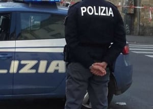 Fermato bus per gita scolastica diretta a Cuneo: l'autista era positivo all'alcoltest