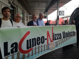 In marcia da Cuneo a Limone in difesa della Cuneo-Nizza