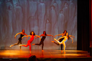 Per la Giornata Mondiale della Danza via Roma diventa il palcoscenico de “La Maison de la Danse”