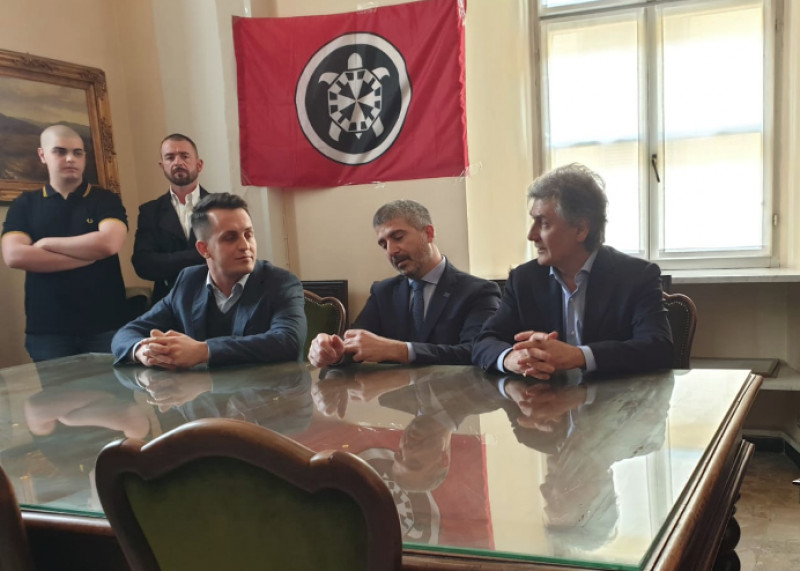 M5S Cuneo: 'Niente sale comunali ai fascisti? Allora perché permettere la presentazione della lista di CasaPound?'