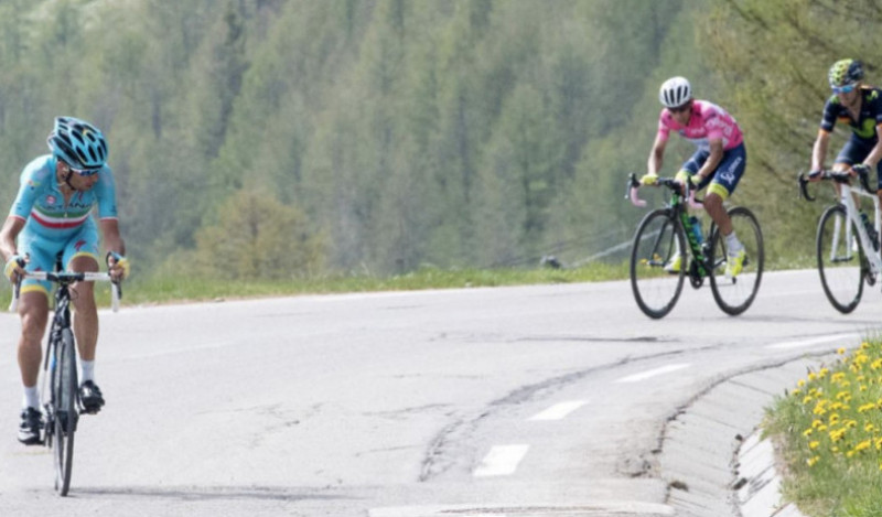 Giro d’Italia: le strade provinciali interessate dalla corsa chiuse due ore prima del passaggio