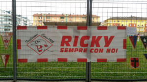 Cuneo Calcio, una mostra di gagliardetti per ricordare il tifoso Ricky Mazzarello