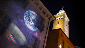 Da domani il grande spettacolo di video mapping sulla Luna sulla facciata della Fondazione CRC