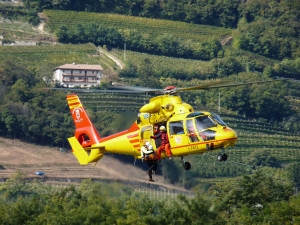 Scontro sulla Provinciale a Cossano Belbo, un ferito sull’elicottero del 118