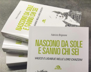Al Mondadori bookstore la presentazione di un libro su Vasco e Ligabue