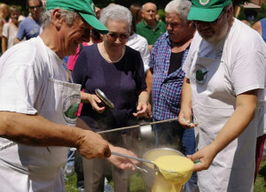 Salsiccia con polenta degli Alpini di Bra, la migliore tradizione alpina a Chiusa Pesio