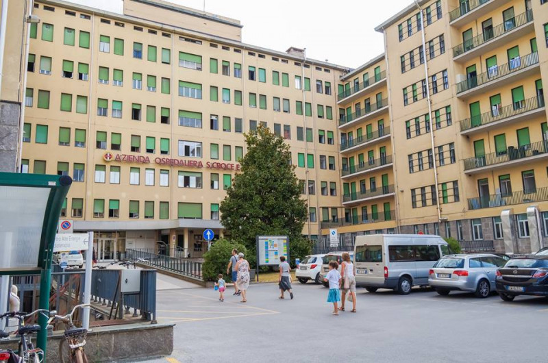 Cuneo, bambino rischia l'annegamento: ricoverato in ospedale